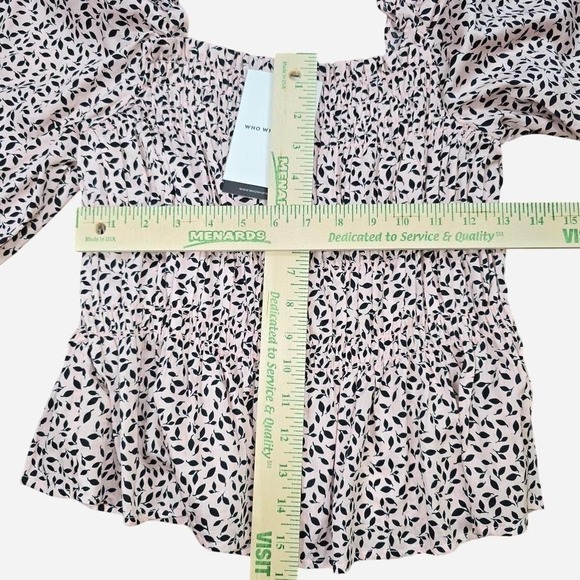 What not to wear pink and black floral off?The shoulder top size small - Picture 4 of 5